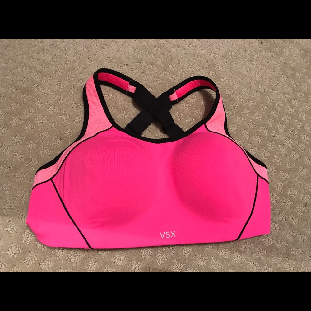 Victoria’s Secret Incredible pink sports bra
