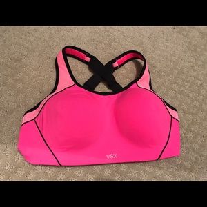 Victoria’s Secret Incredible pink sports bra