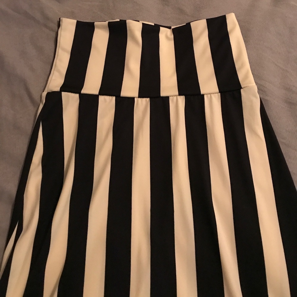 Maxi Skirt with cream and black stripes