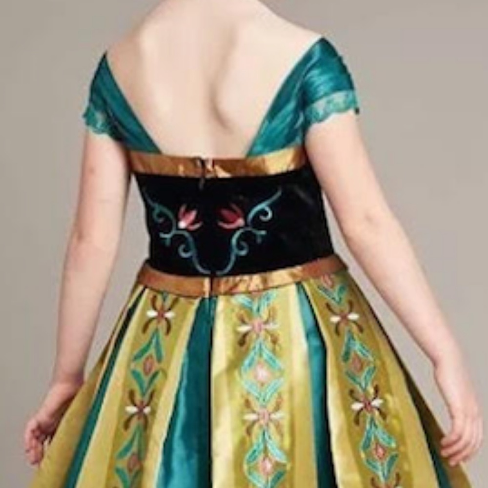HP! NEW - Ultimate -Frozen- Coronation Anna - Picture 4 of 7