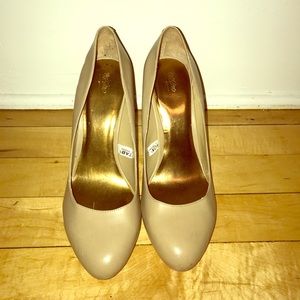 Nude Mossimo heels size 7 1/2