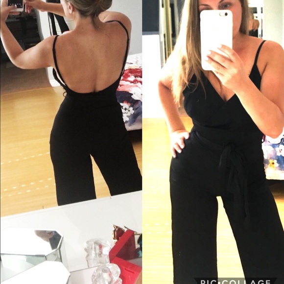 🌹🌹 Black Wide Leg Jumpsuit with Tie 🌹🌹 - Picture 1 of 6