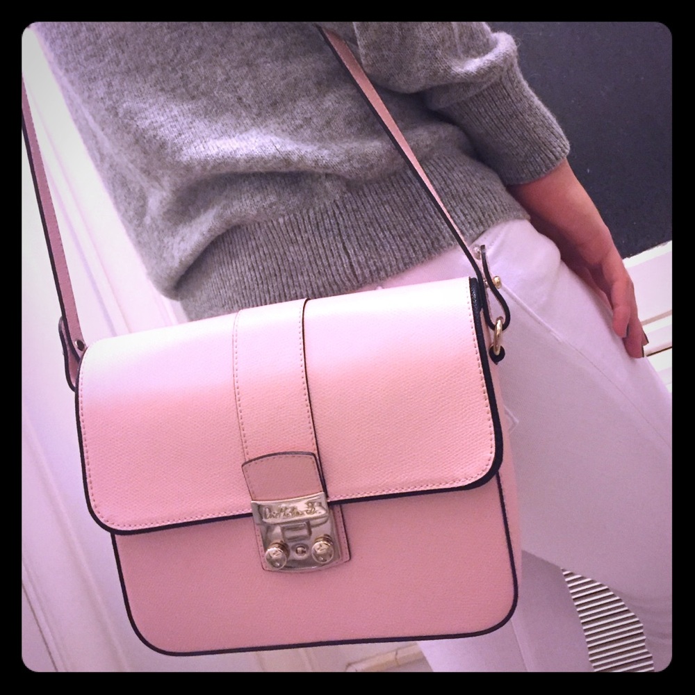 Christelen B. designed Musette bag