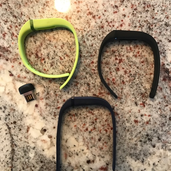 FitBit Flex - Picture 2 of 2