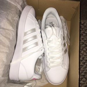 Adidas (translucent) cloudfoam advantage W
