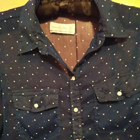 Top - Picture 2 of 2