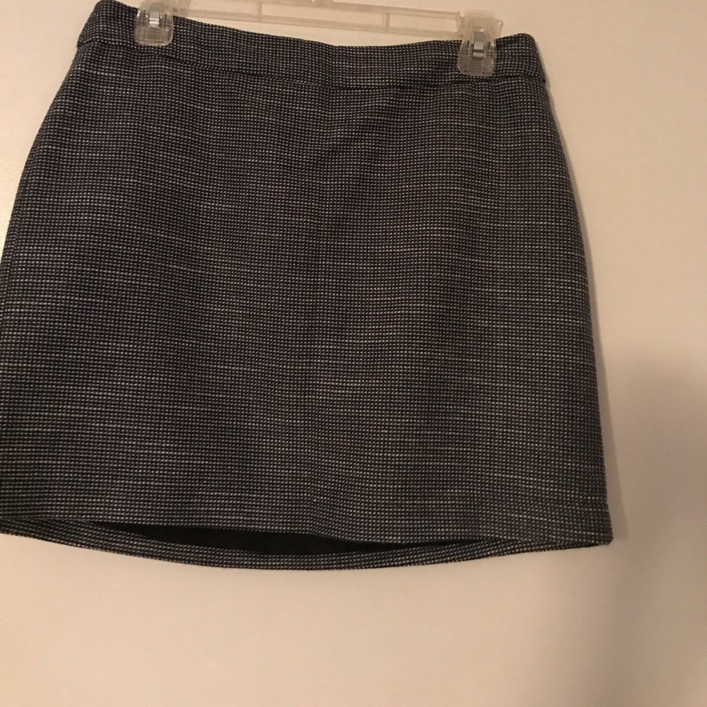 Skirt - Picture 2 of 3