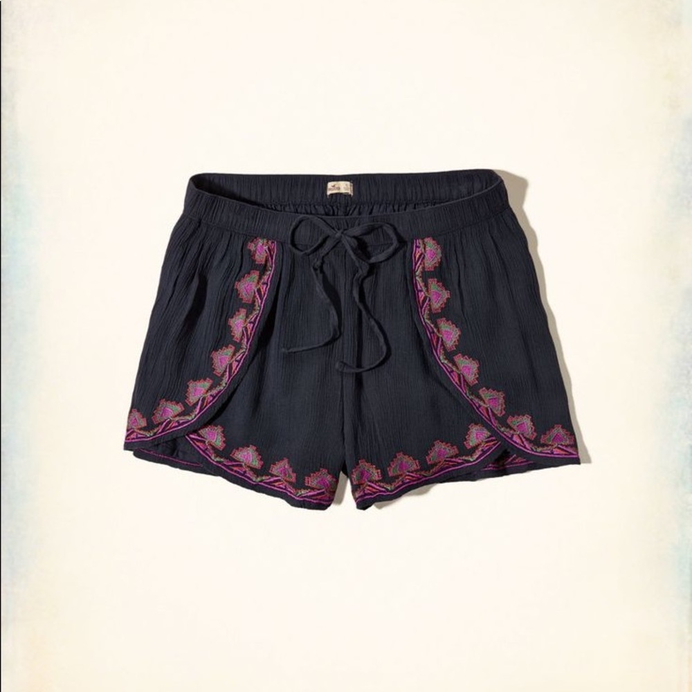 Hollister Embroidered Navy Shorts