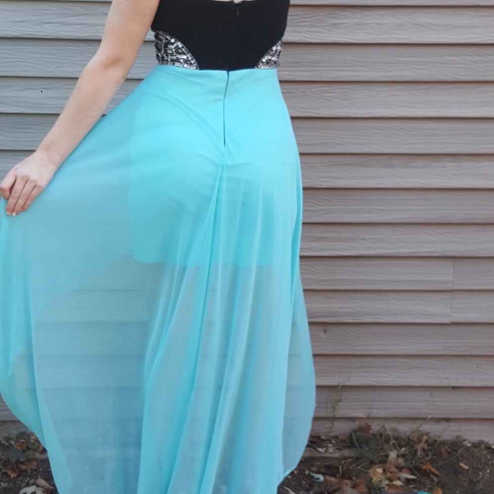 Black and blue with silver detailing high and low - Picture 1 of 3