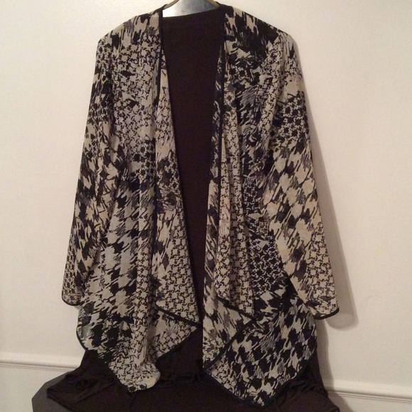 Lane Bryant Jackets & Blazers - Beautiful Sheer Print Wrap
