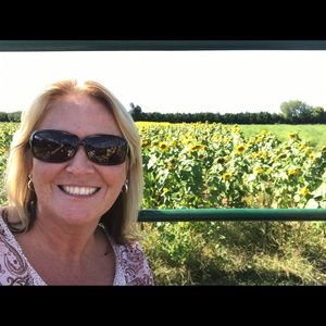 Meet your Posher, Jenny