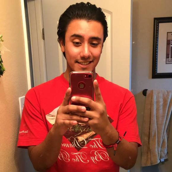 Meet your Posher, Andrew - Picture 1 of 1