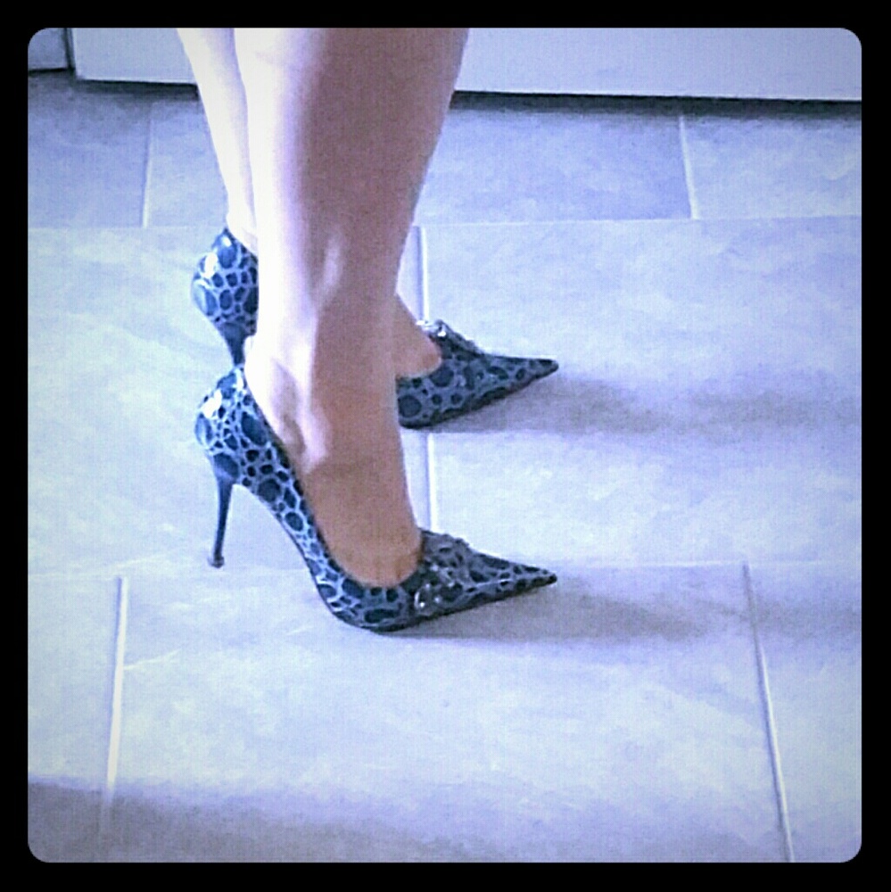 EURO Pointy Heels Size 10