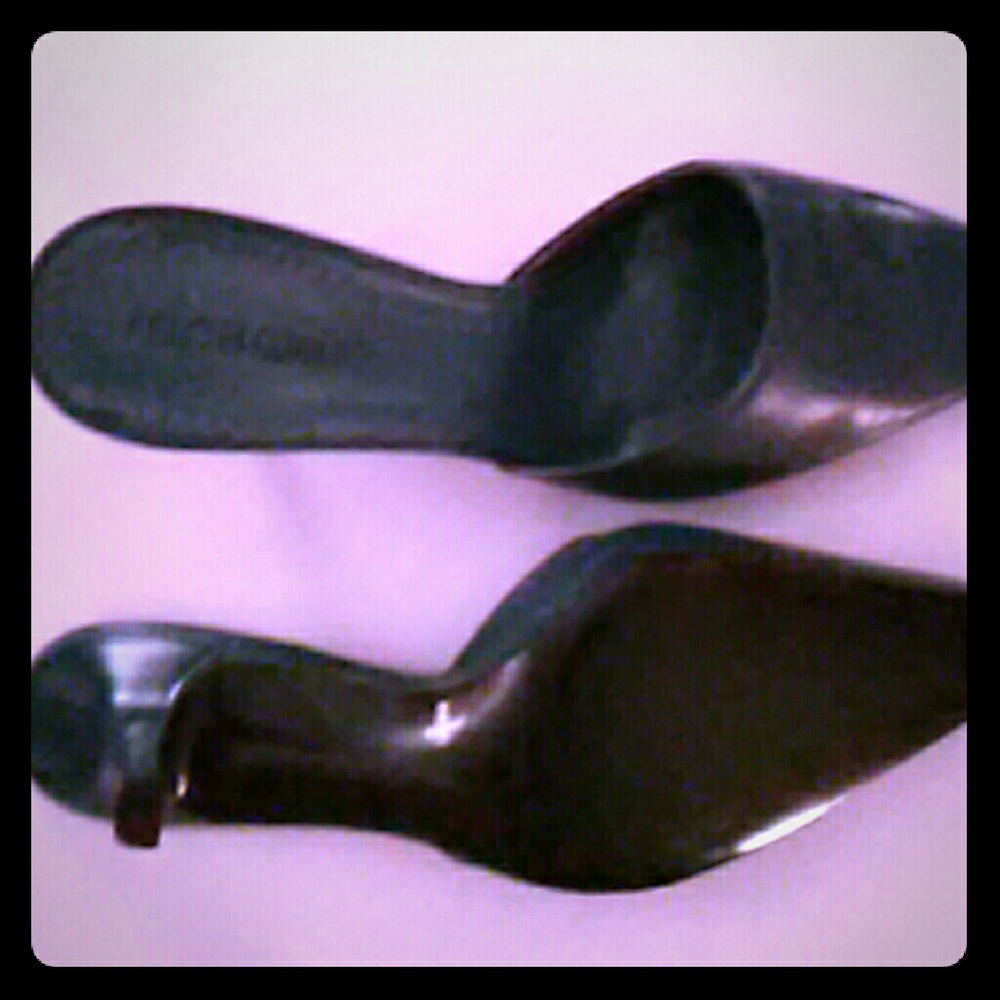 BRAND NEW BCBG MULES