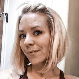 Meet your Posher, Becky