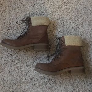 Target women's brown boots size 9.5