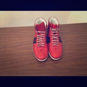 red glitter gucci shoes