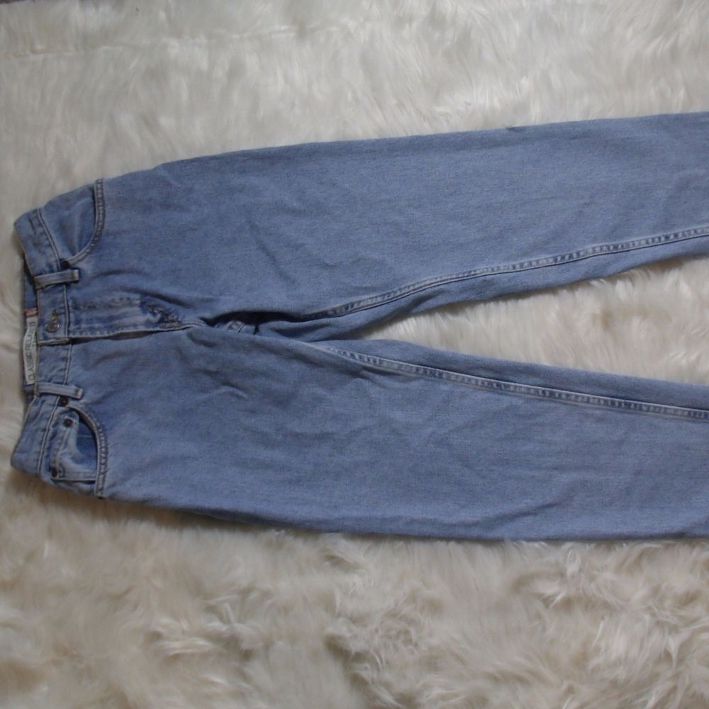 Classic Relaxed Tapered Levi Jeans Vintage Size 4