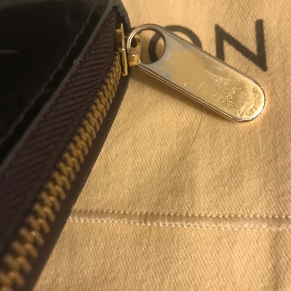 Louis Vuitton Large Zippy Organizer Wallet - Picture 2 of 2