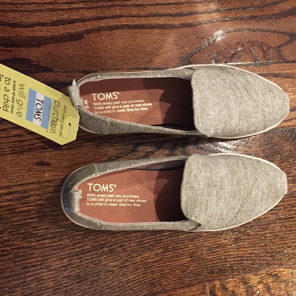 Toms slip on canvas shoes