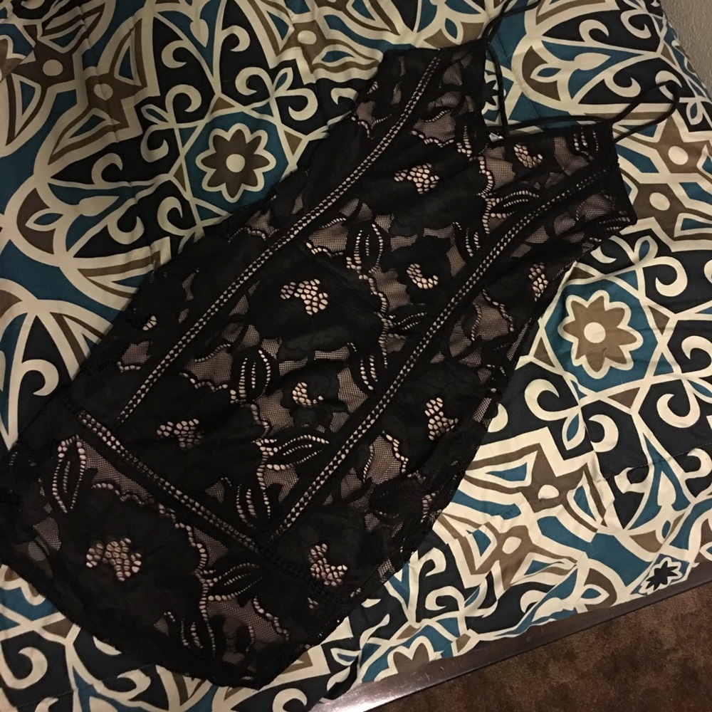 Dress - Picture 2 of 4