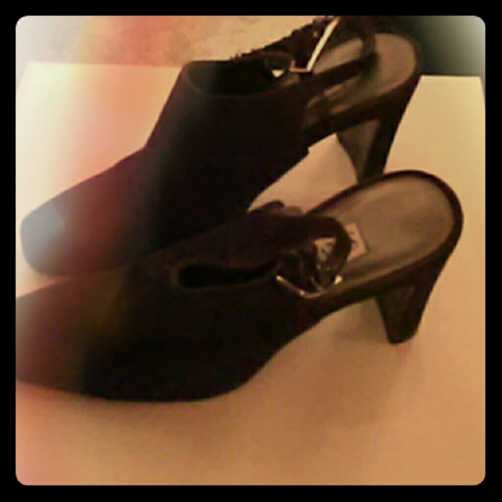 BROWN SUEDE SAM&LIBBY BOOTIE