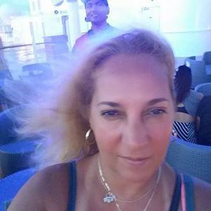 Meet your Posher, Elida