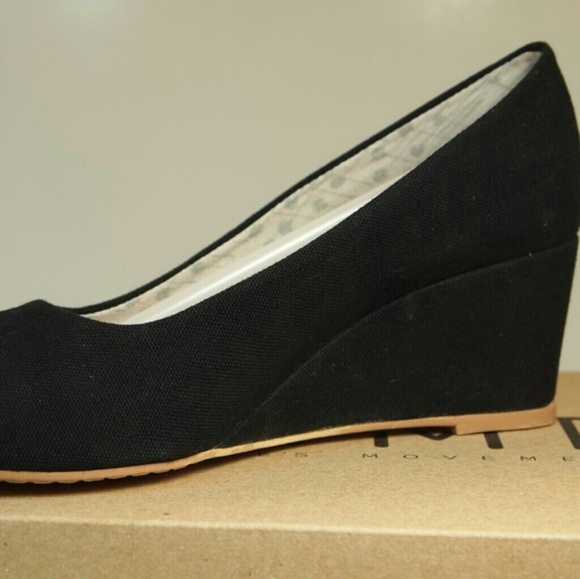 🆕 Black Organic Wedges Pumps - Picture 4 of 4