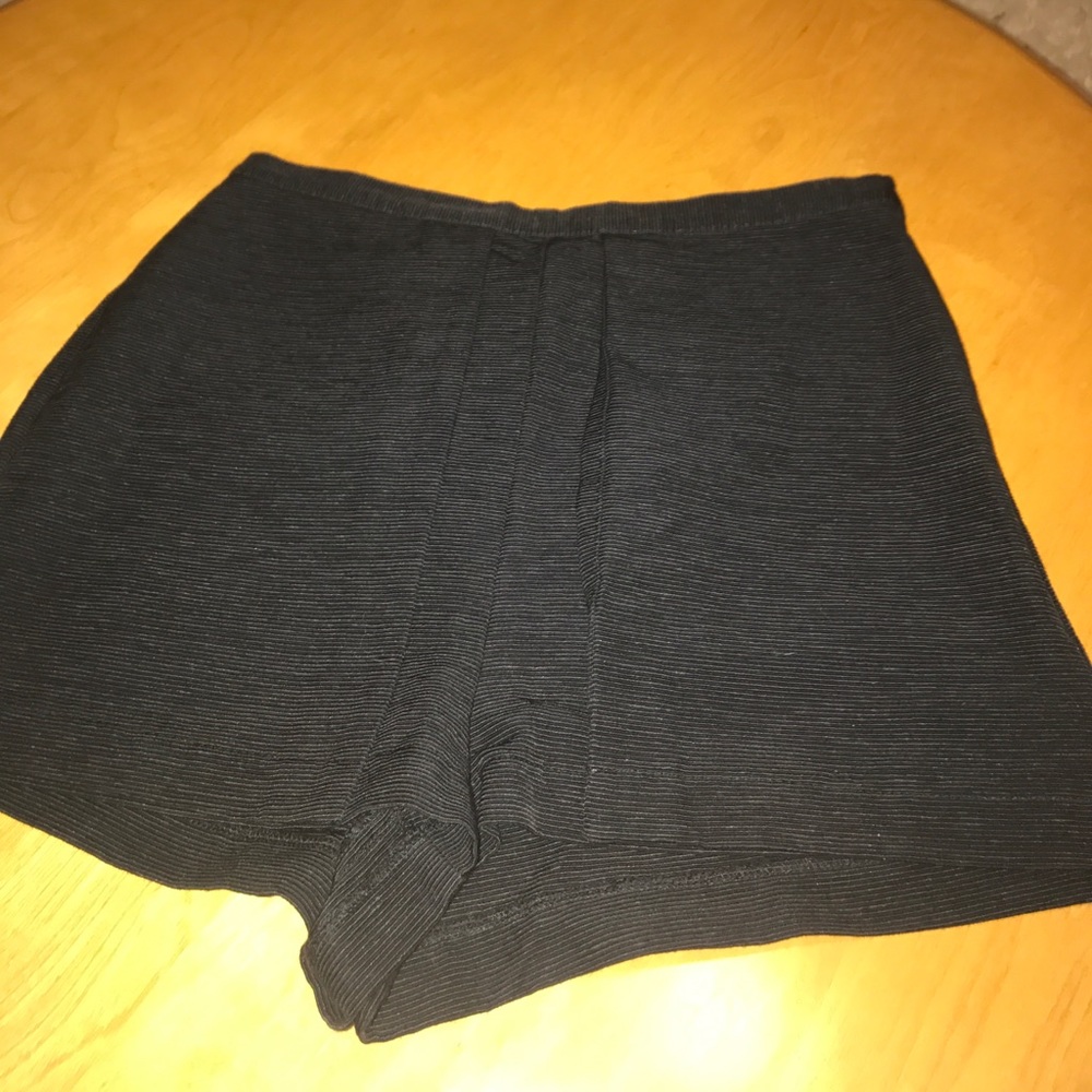 black topshop shorts