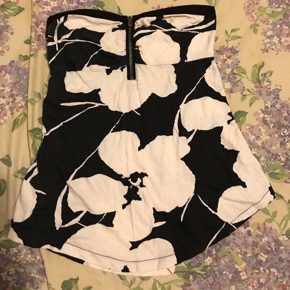 Strapless top by Roxy