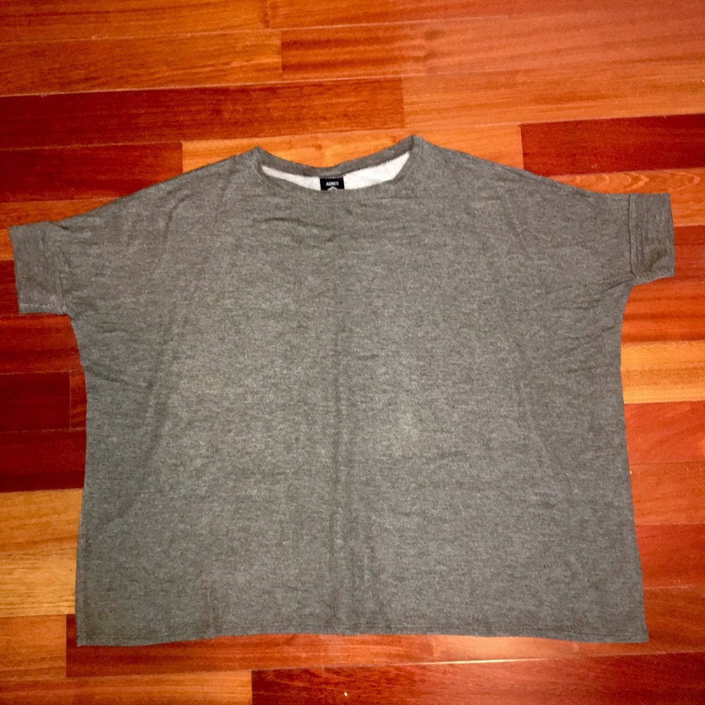 Agnes and Dora Boxy Tee size XS/S.