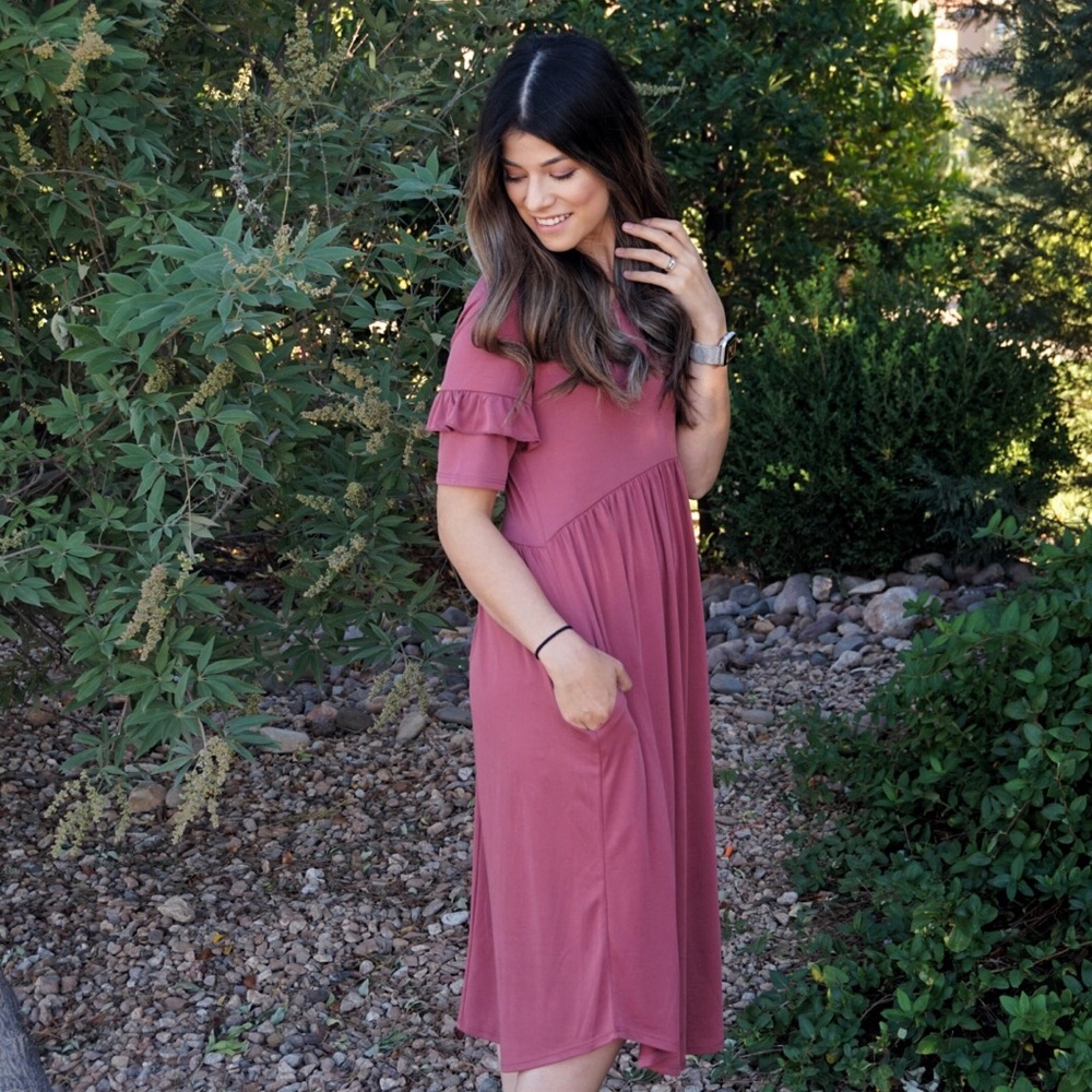 Ruffle Sleeve Dress in Mauve
