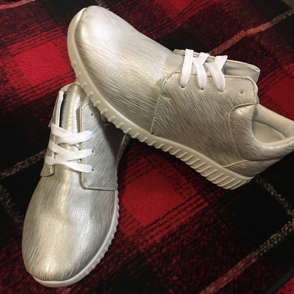 Silver sneakers NEW