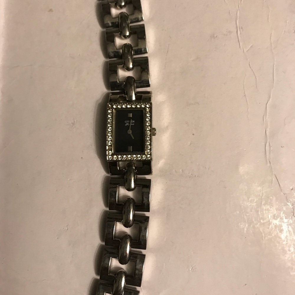 Watch with Swarovski crystal