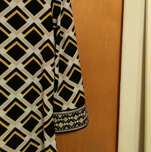 Dress - Picture 4 of 4