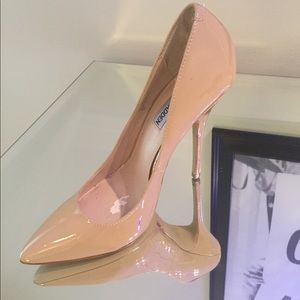 Beautiful nude stiletto