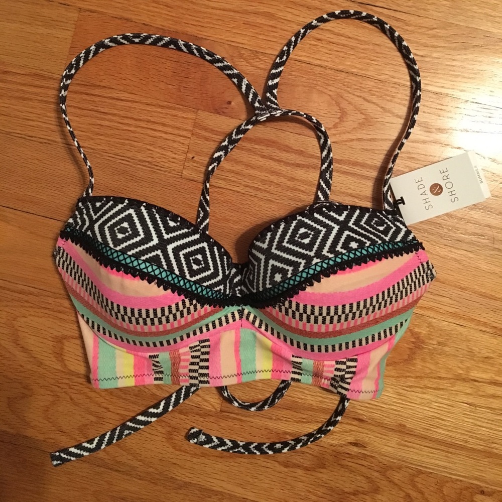 SUMMER ☀️💗NWT bikini top