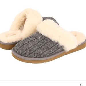UGG size 6 sweater slippers
