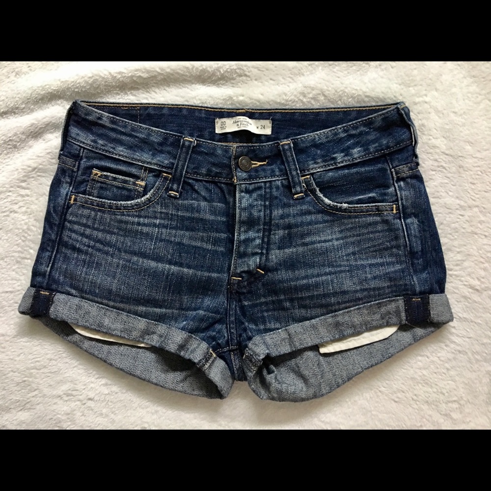 Abercrombie & Fitch boyfriend shorts