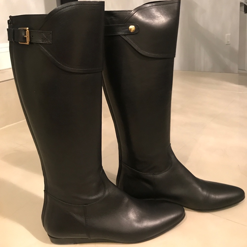 BCBG MAXAZRIA new black leather boots