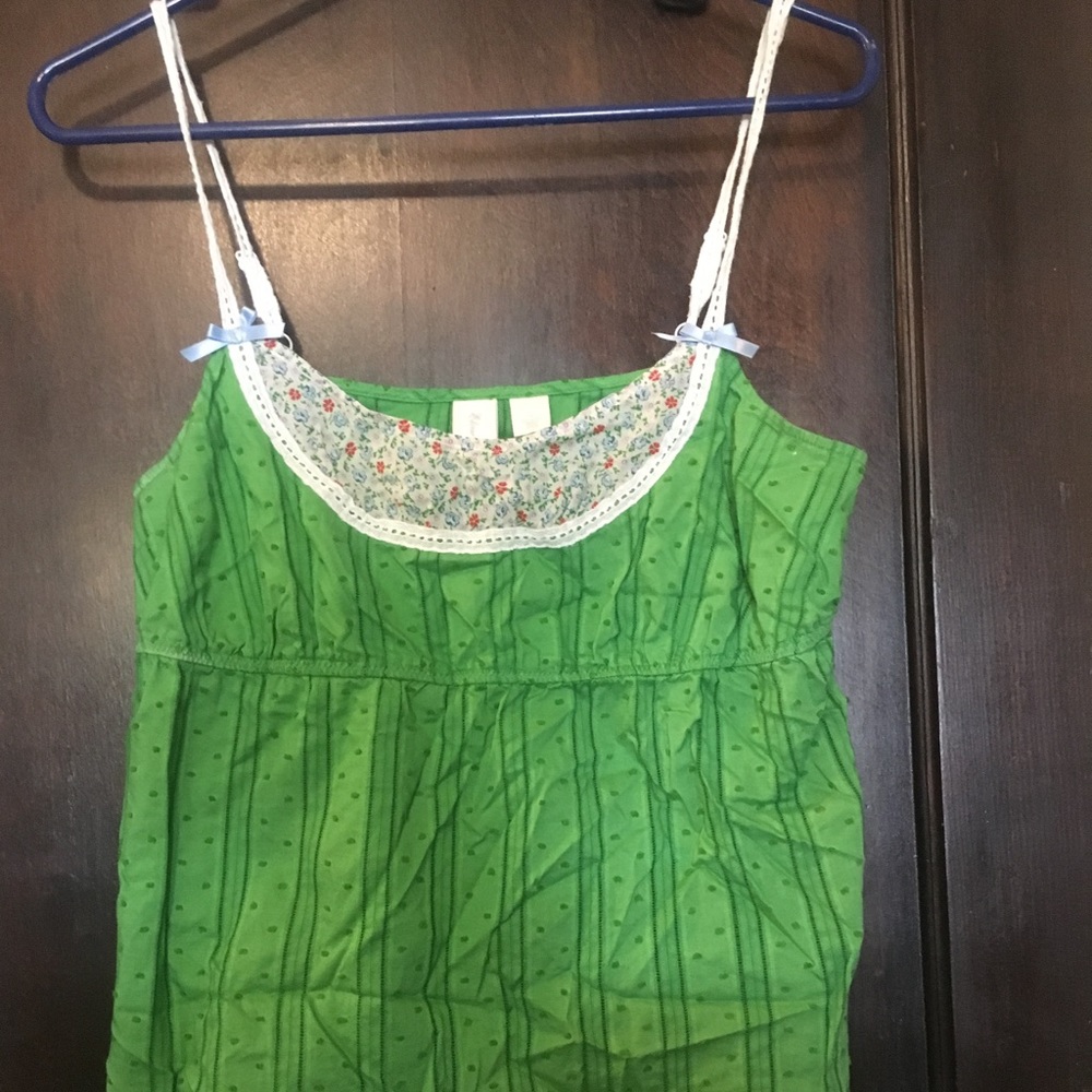 Anthropologie Kelly green tank lace straps- m