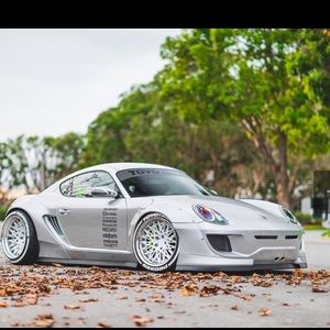 Meet your Posher, Clyde