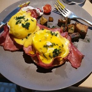 Meet your Posher, Zoe