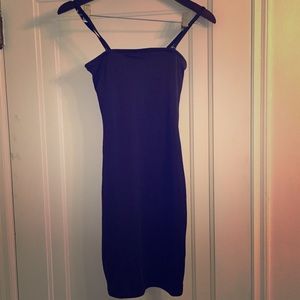 Sleek, slimming, black Vassarette slip. Size M.