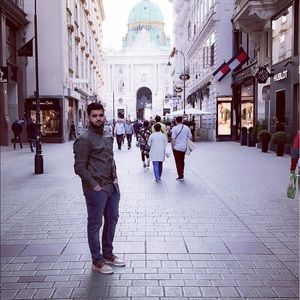 Meet your Posher, Basim