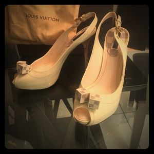 Louis Vuitton Damien Azur leather peep toe sling