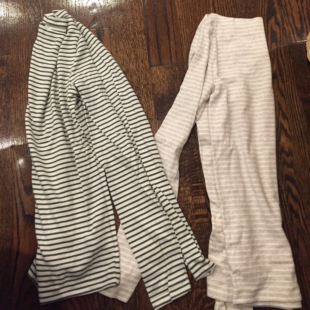GAP long sleeve bundle tees