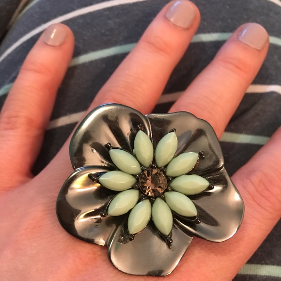 Flower ring - Picture 3 of 3
