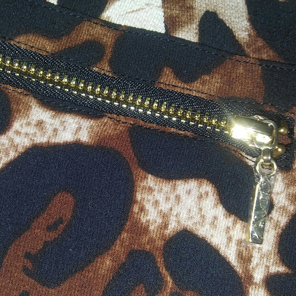 S&L Available! Leopard Pattern Rafaella Blouse - Picture 4 of 8