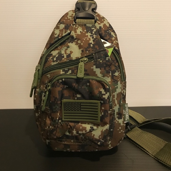 Comingback pre-order, Mini tactical Sling Bag - Picture 6 of 8